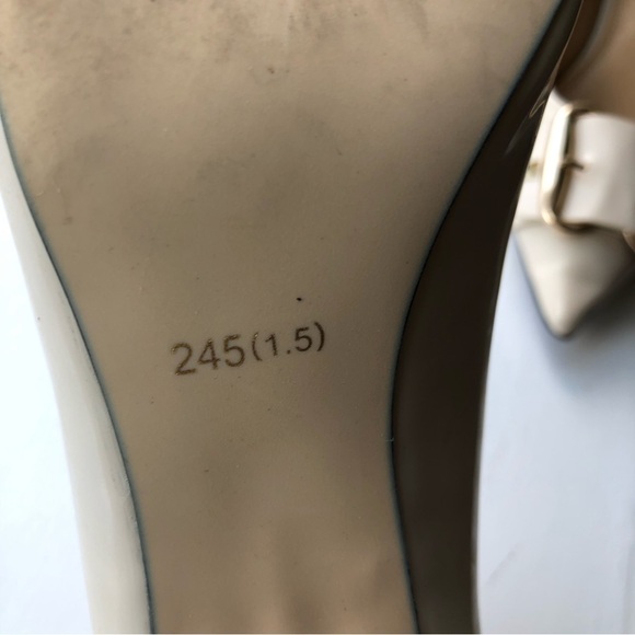 CREAM leather point toe gold buckle kitten heel shoe 8 - Picture 5 of 11